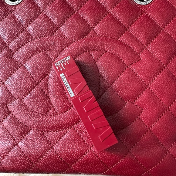 CHANEL Red Caviar GST Tote with Silver Hardware - Picture 7 of 16